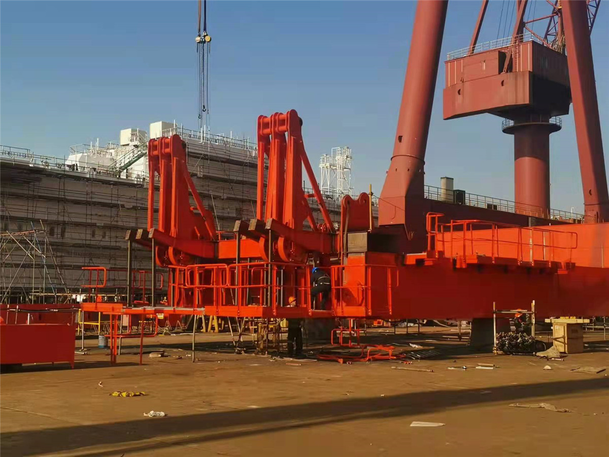 Ship to Shore Container Gantry Crane (STS)  (1)
