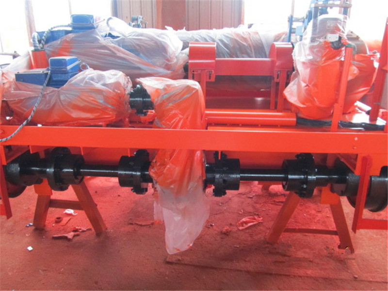 QC model double girder overhead crane with magnet03